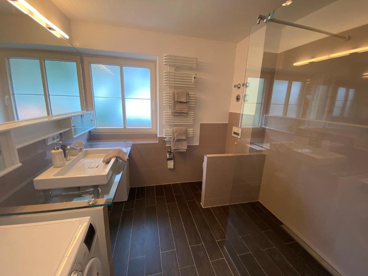 Modern Eingerichtete Wohnung Mit 2 Schlafzimmern Bergen  Exterior photo