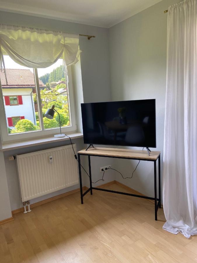 Modern Eingerichtete Wohnung Mit 2 Schlafzimmern Bergen  Exterior photo