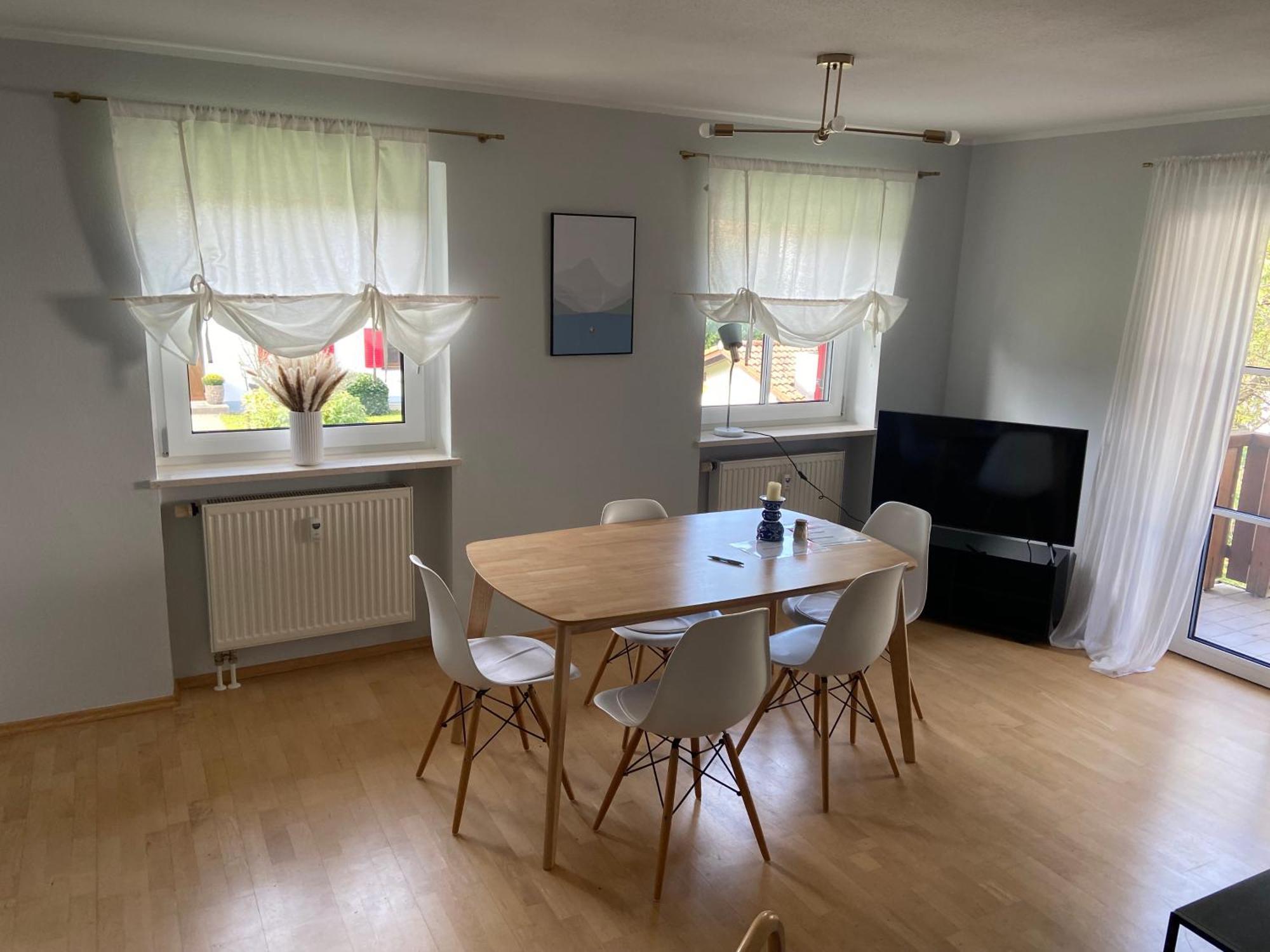 Modern Eingerichtete Wohnung Mit 2 Schlafzimmern Bergen  Exterior photo